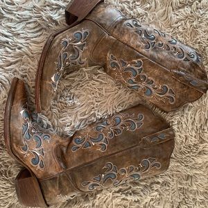 J.B. Dillon cowgirl boots size 9.5